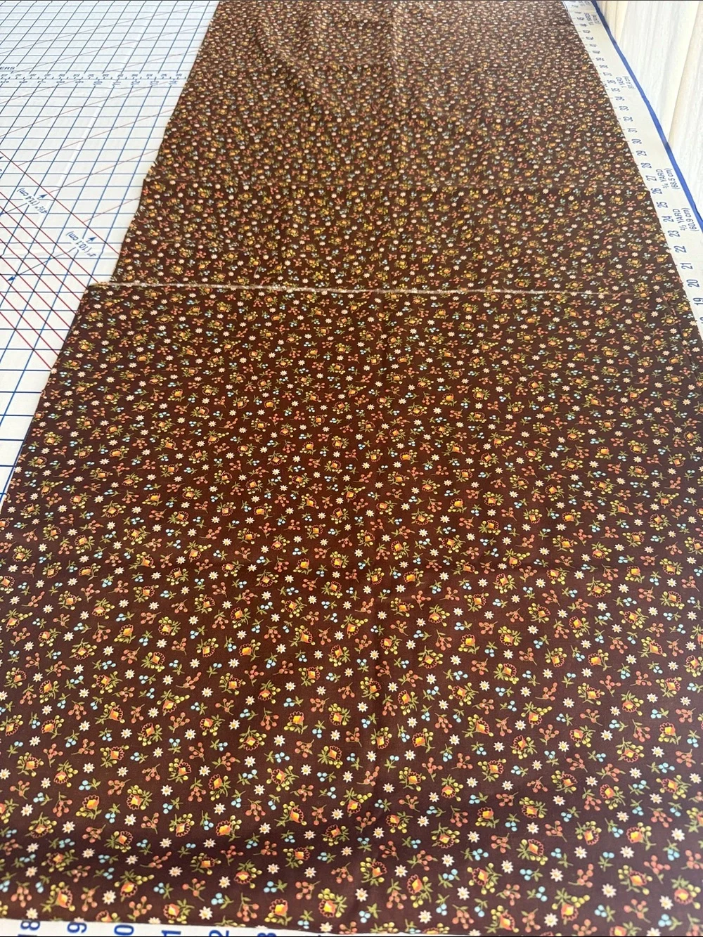 Vintage 1970s Brown Calico Floral Cotton Fabric 3 Yards x 42” Tiny Folk Print